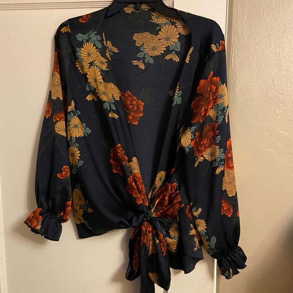Kimono Style Blouse, Navy w/ bright floral pattern - Picture 2 of 9
